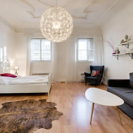 Curiosity * Прага