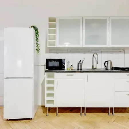 Curiosity 아파트 *