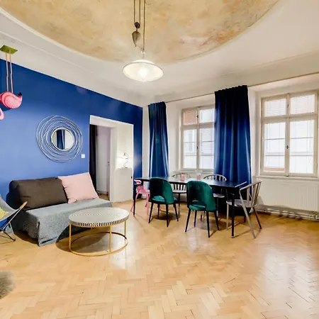 Curiosity * براغ